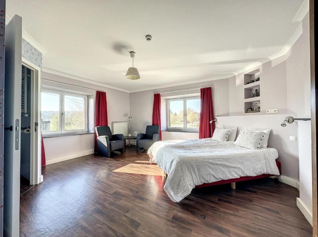 Bed and Breakfast La Cour De Grandmenil Manhay Екстер'єр фото