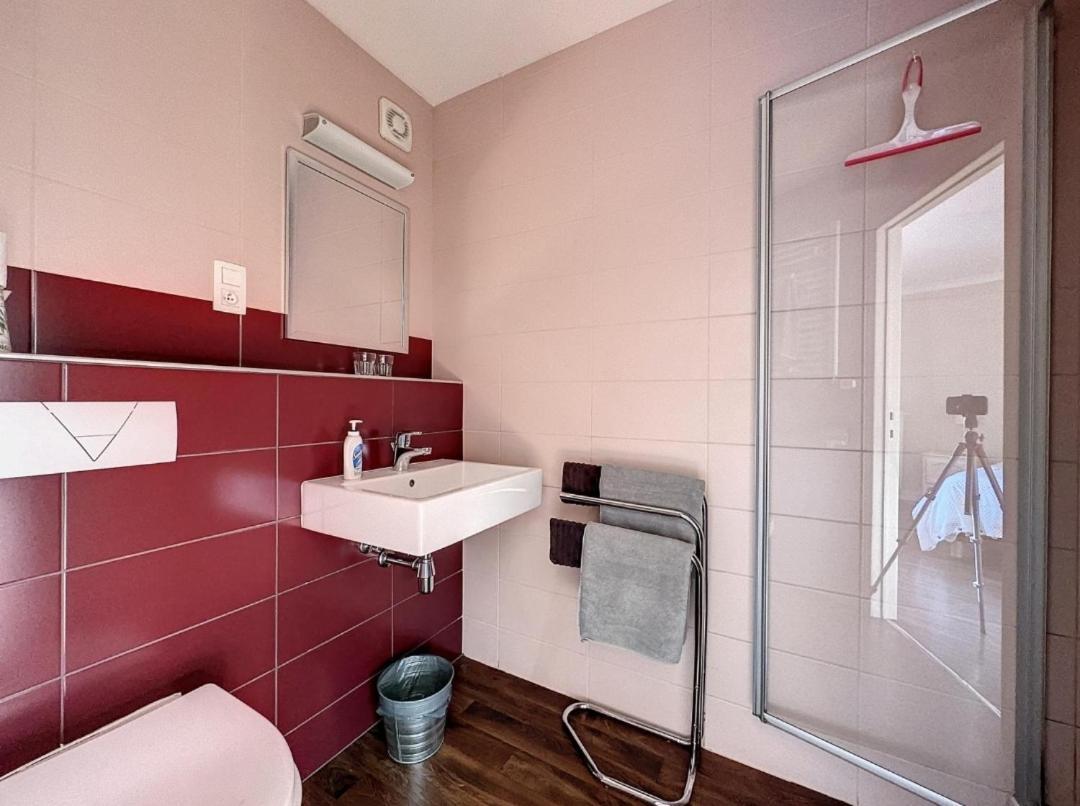 Bed and Breakfast La Cour De Grandmenil Manhay Екстер'єр фото