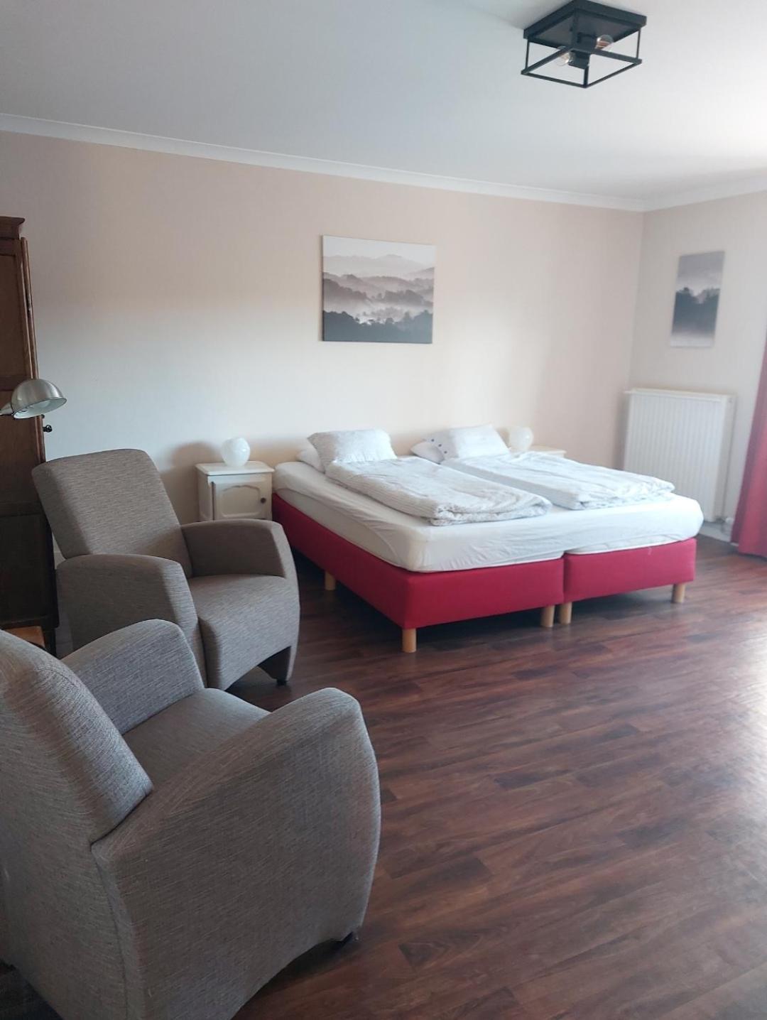 Bed and Breakfast La Cour De Grandmenil Manhay Екстер'єр фото